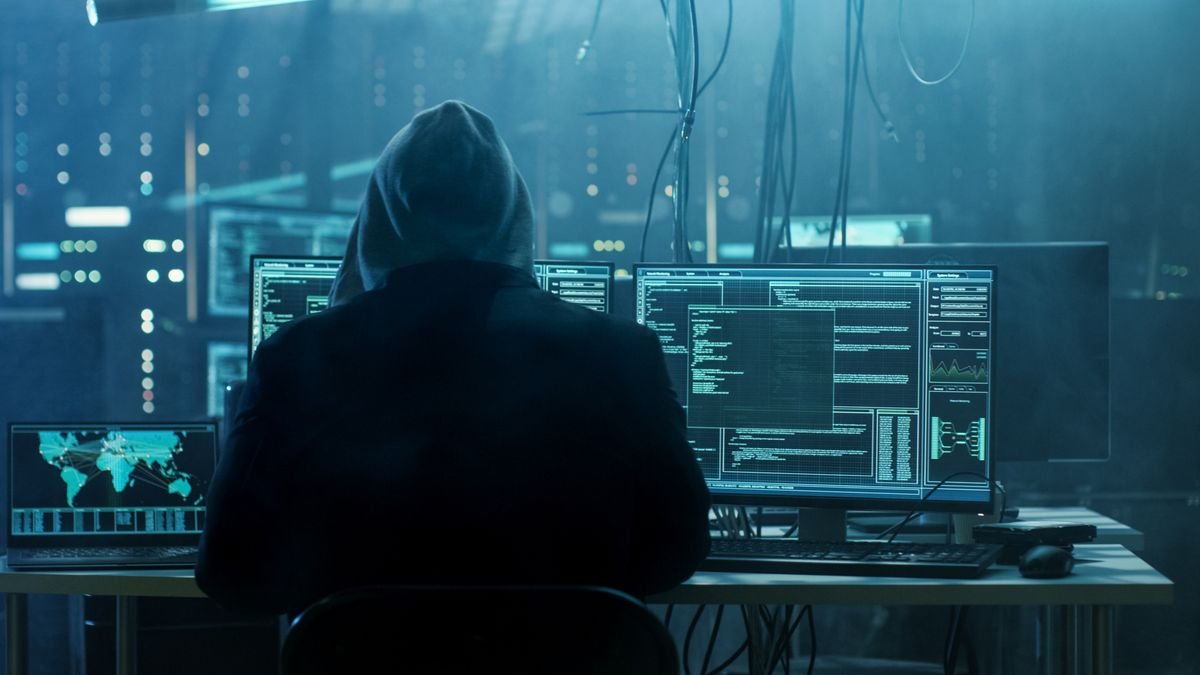 Windows security hole allows attackers to install malware via Wi-Fi — new patch plugs gaping vulnerability | Tom's Hardware