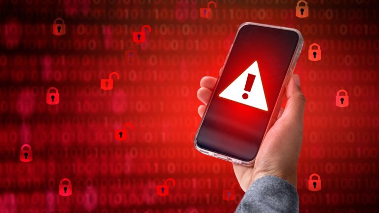 Android users must delete 5 apps after malicious bank-raiding spy tech is found