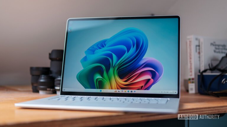 How to create and install a debloated version of Windows 11
