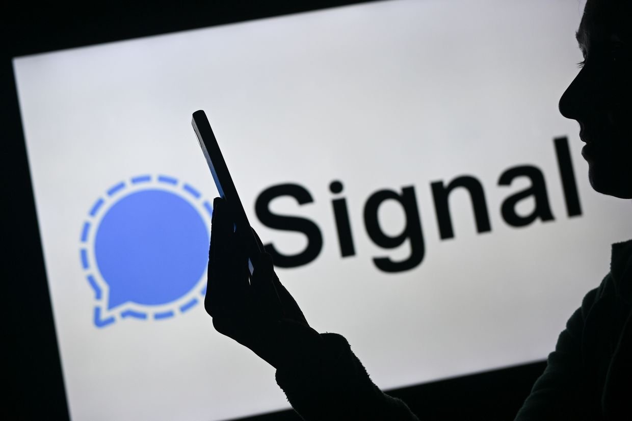 Russia blocks Signal messaging app, reportedly plans to block WhatsApp