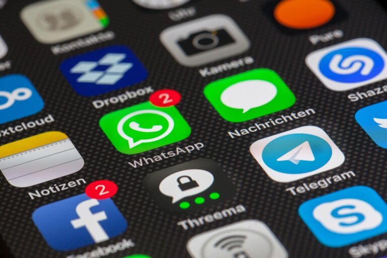 Meta to allow WhatsApp and Messenger cross-app calling by 2027