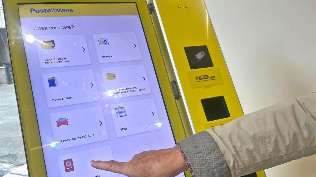 Poste, the state offers 15% for sale: buy shares digitally (using the Postapay app)