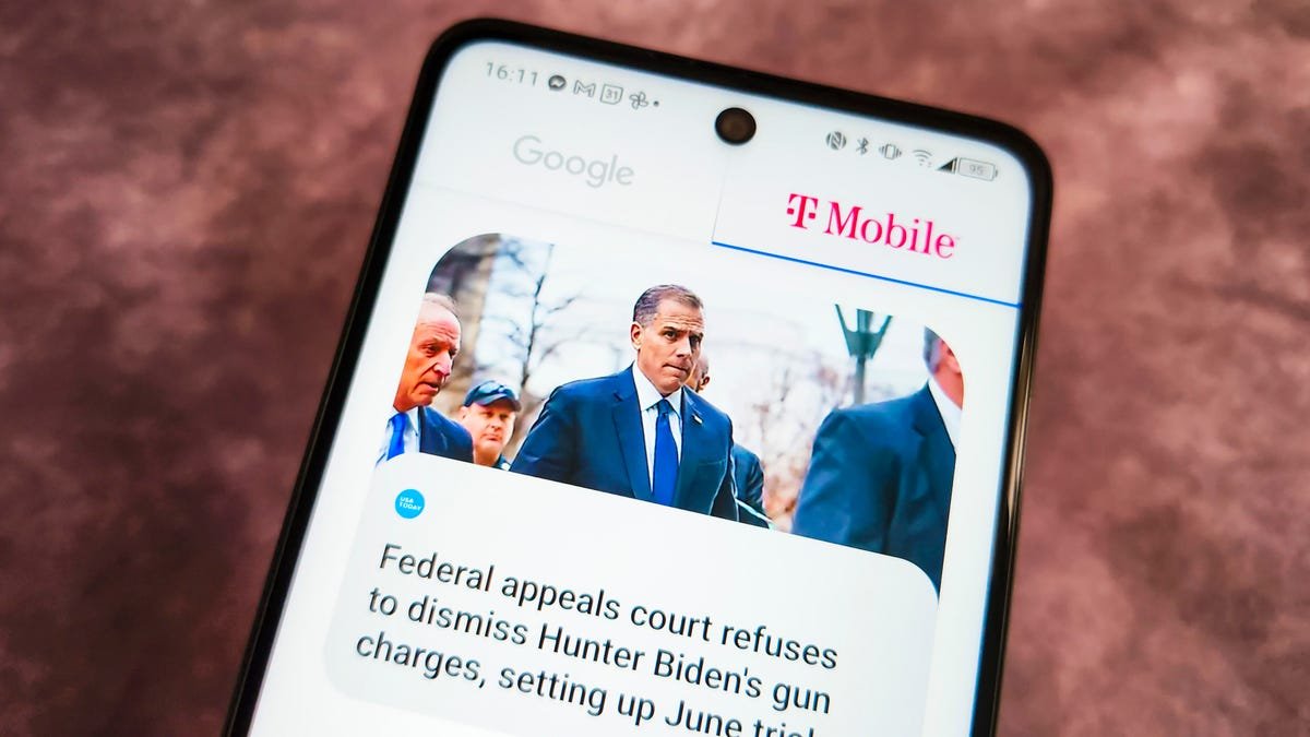How to Delete T-Mobile's Play Feed From Your Android Phone