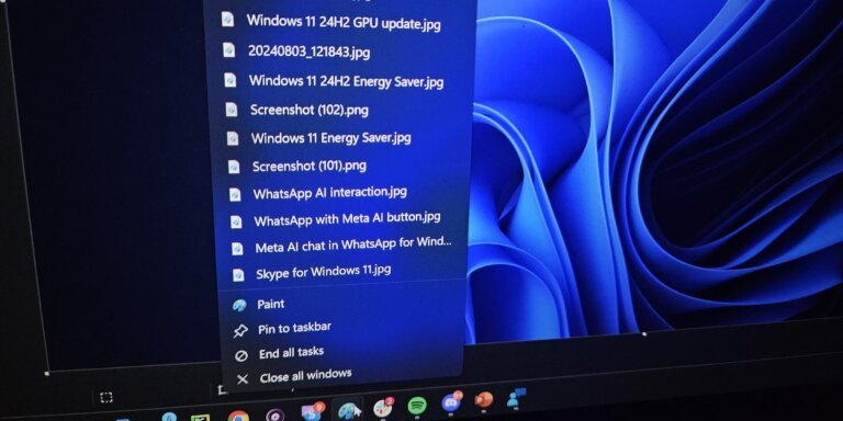 Windows 11 is finally getting Windows 10-like small taskbar icons