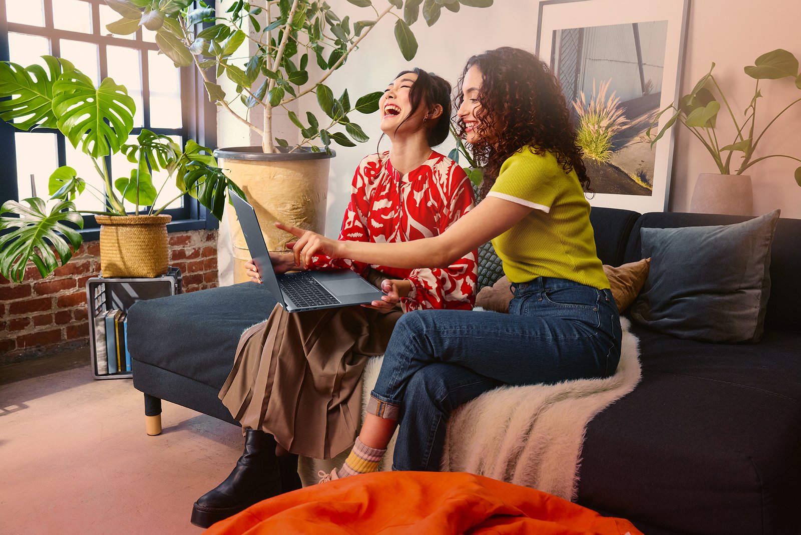 Unwrap the magic of Windows 11 PCs this holiday
