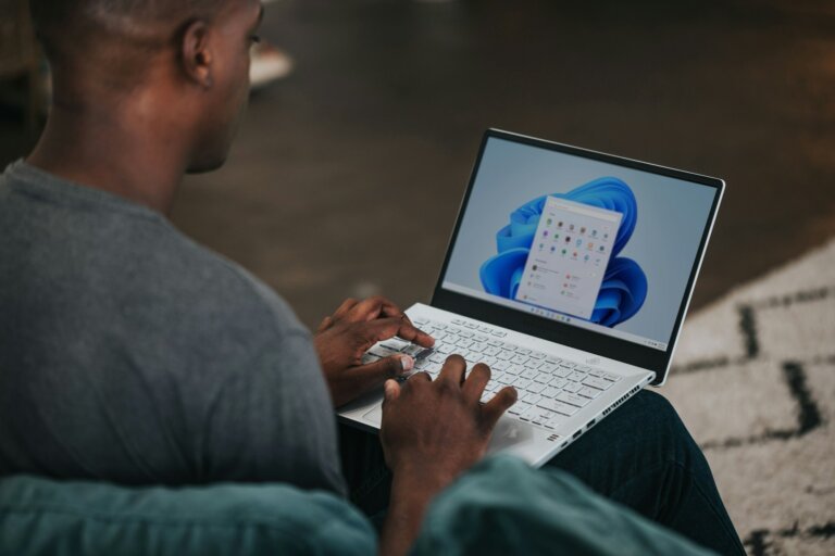How to Batch Rename Files in Windows 10