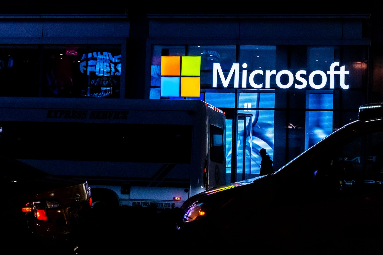 Nation-state groups hit hundreds of organizations with Microsoft Windows zero-day