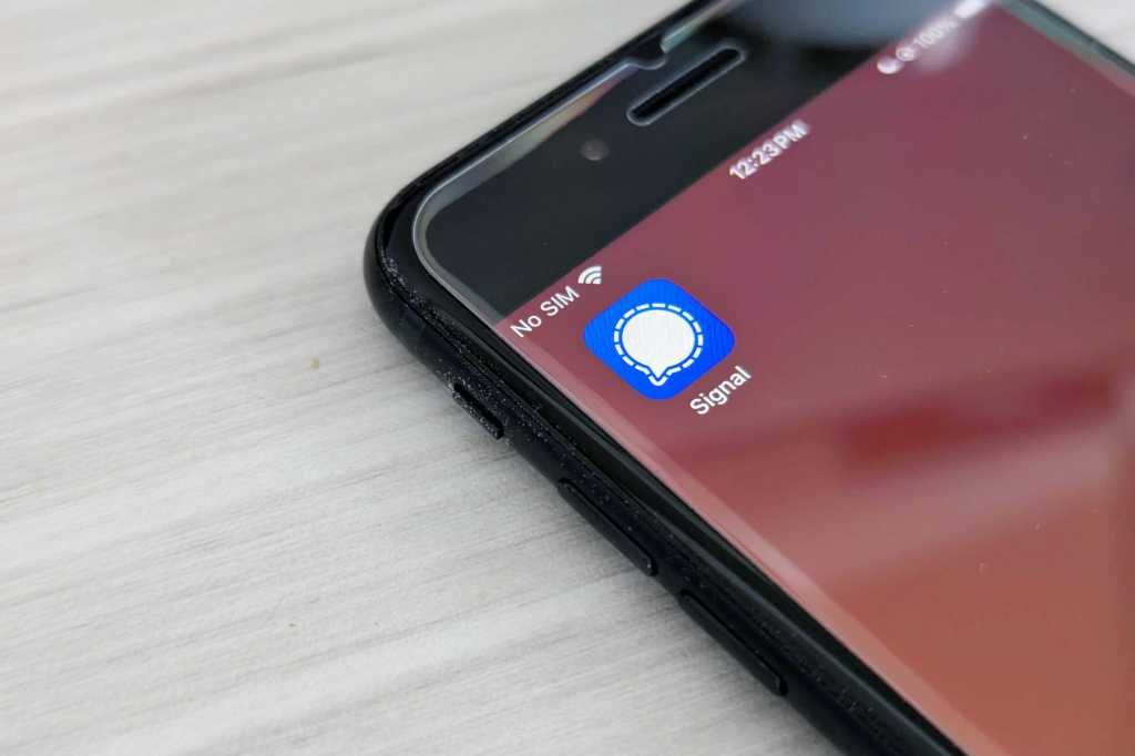 Signal controversy: Why the secure messaging app is all over the news