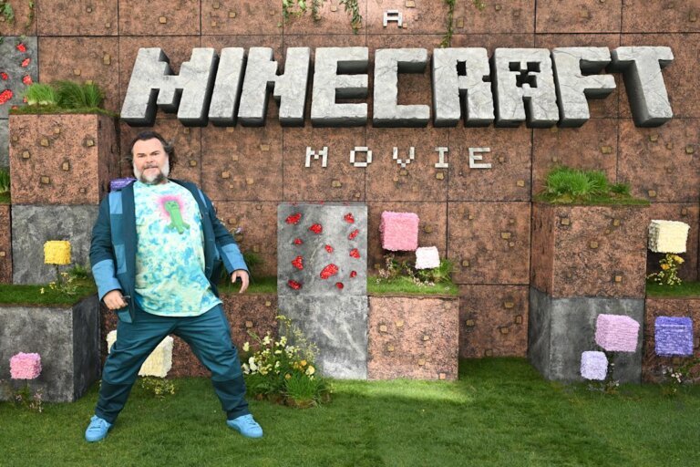 A moviegoer brought a live chicken to a Minecraft screening for viral 'chicken jockey' freak-out