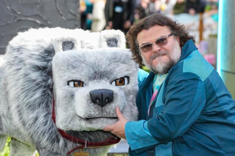 Jack Black says hold the popcorn: 'Minecraft' fans get a message about messy 'chicken jockey' trend