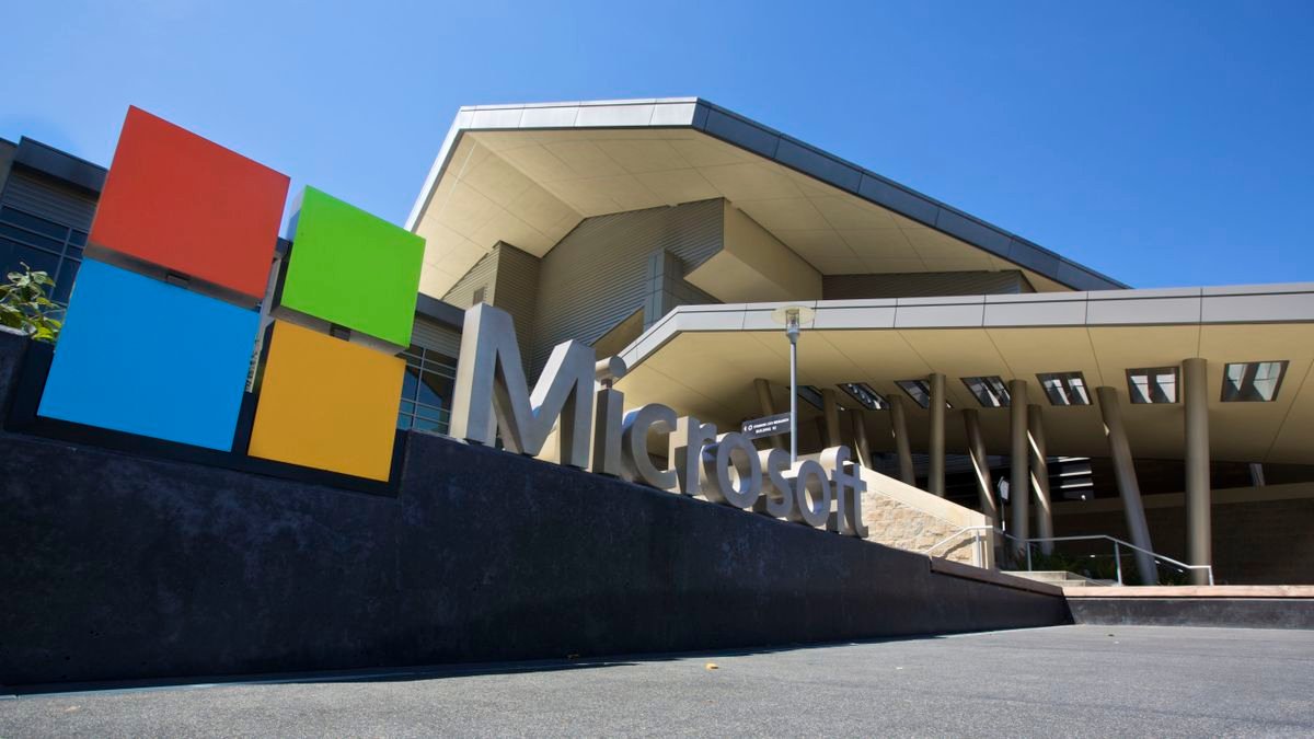 Microsoft extends support for key Windows tool - but probably not the one you'd expect