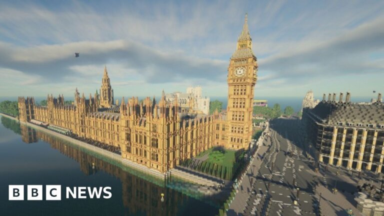 Minecraft: The builders recreating all of London