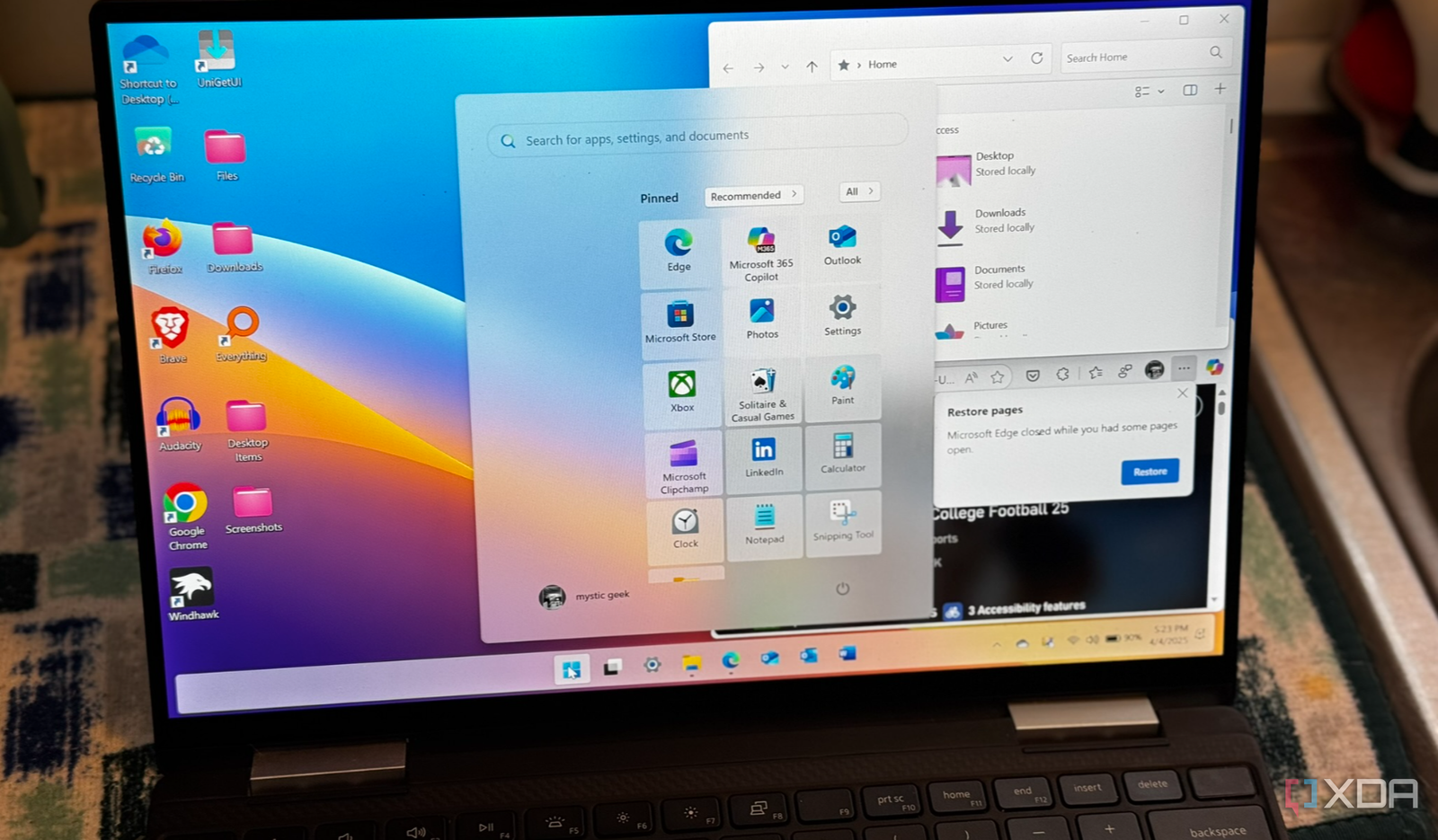 Windows 25 is a mod for Windows 11 that makes everything so much better