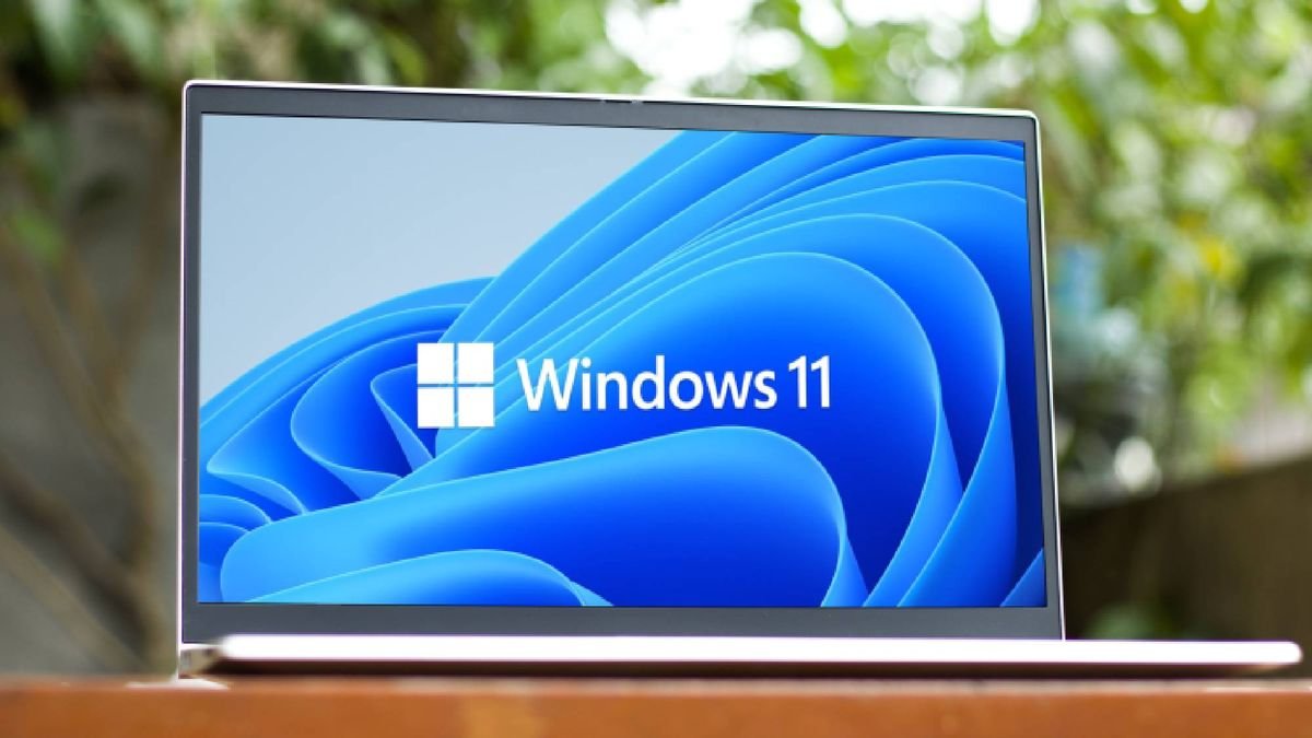 Your 'unsupported' Windows 10 PC can still run Windows 11 in 2025