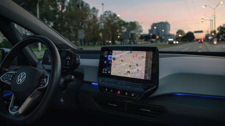 Android Auto to get video, browsing, and more weather apps support soon