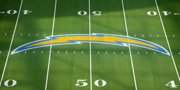 Chargers schedule: Los Angeles dazzles with Minecraft inspired schedule release video