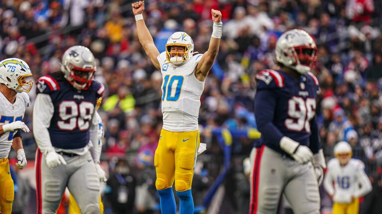 Chargers schedule reveal video is a Minecraft-style trip through the NFL season