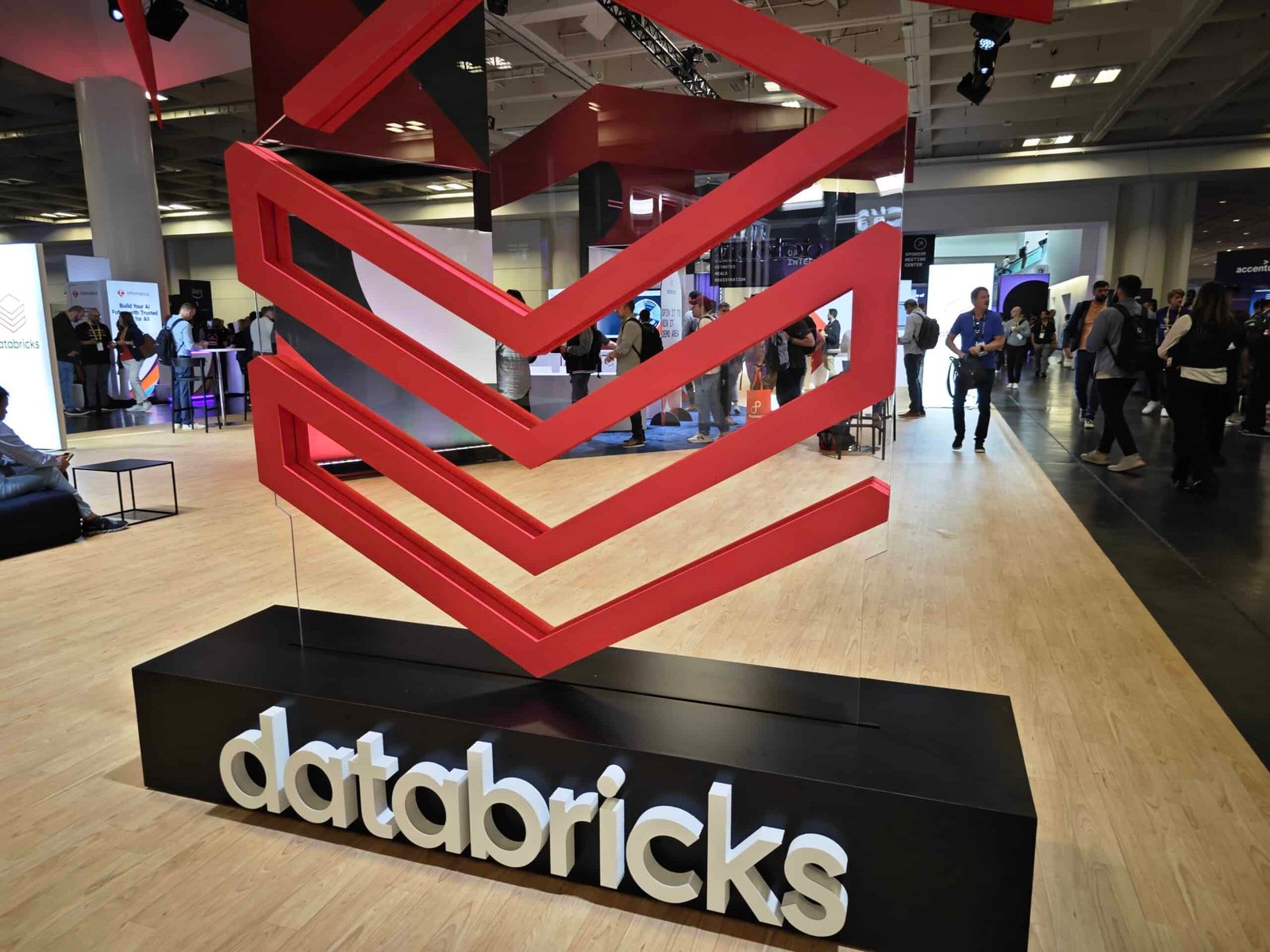 Databricks looks to buy database startup Neon for over $1B