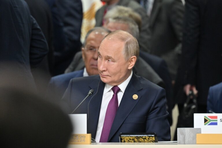 Russia Launches State-Run Messaging App