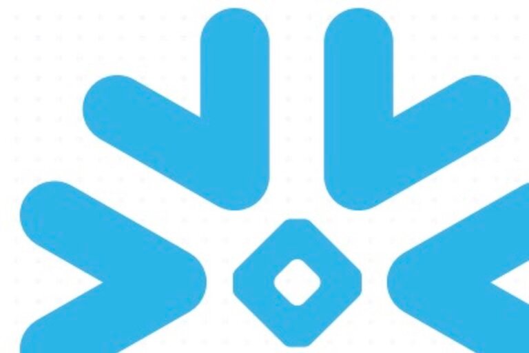 Snowflake Buying Crunchy Data To Help Enterprises Deploy Compliant AI Agents