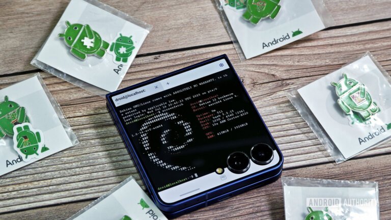 Android's Linux Terminal arrives on the Galaxy Z Flip 7, but Z Fold 7 users are left out