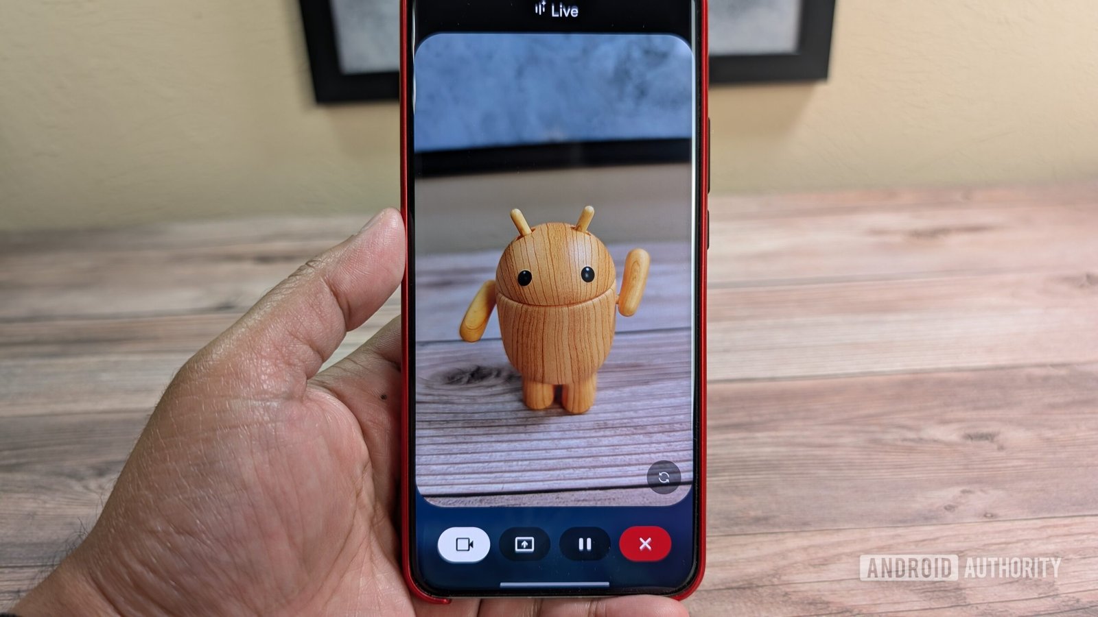Gemini Live is getting app cards for more helpful, context-aware replies (APK teardown)