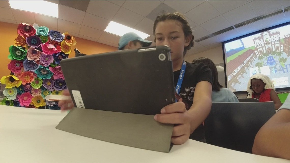 USD Summer Camp Uses Minecraft, Podcasting to Teach STEAM Skills