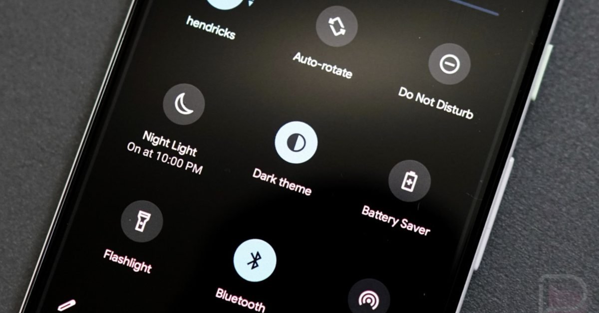 Android 16 QPR2’s New Expanded Dark Theme Can Force All Apps to...