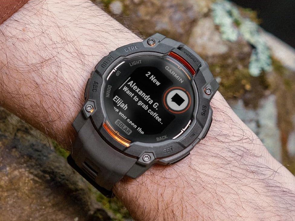 Garmin smartwatch gets Messenger bug fix in new beta update