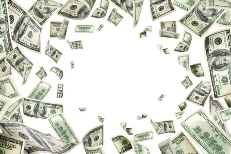 Enterprises staying on Windows 10 could shell out billions