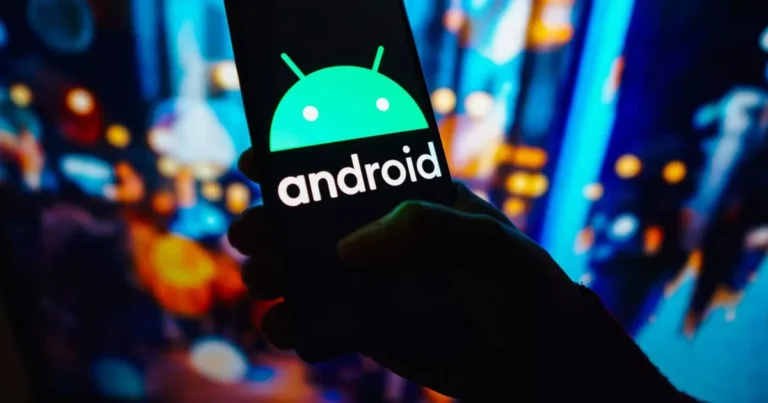 Hundreds of Android apps infested with cyber attack with users told to delete immediately