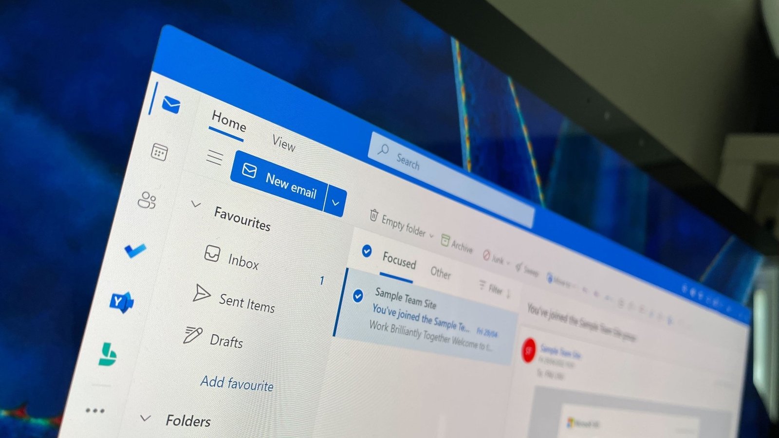 Microsoft insists the new Outlook delivers a “native” experience — but I'm not convinced