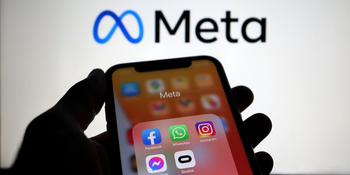 Facebook is shutting down one of its popular messaging apps, but WhatsApp fans don't need to panic