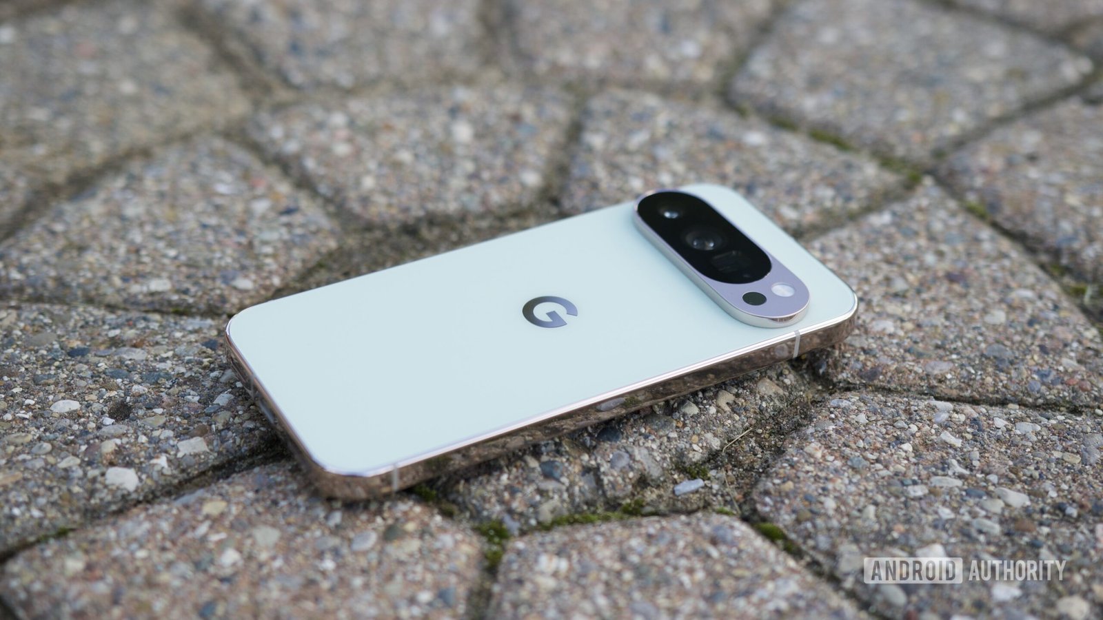 Pixel 10 crashing since October update? Google's got a fix now