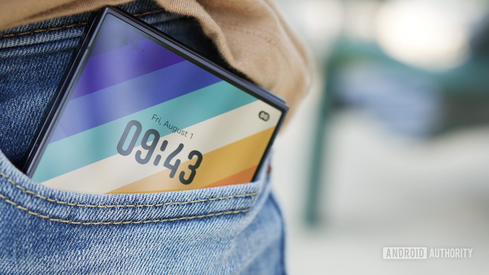 2026 needs to be the year Samsung fixes the Galaxy Z Flip's cover screen