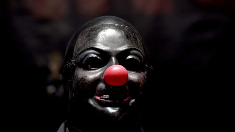 Slipknots 'Clown' Unveils 'Vernearth': A Multi-Mode 'Minecraft' Realm | 94.5 The Buzz