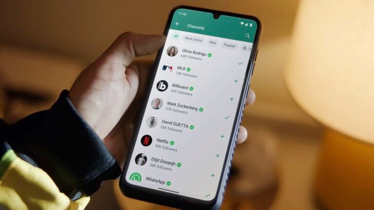 7 great WhatsApp alternatives for Android users — Google Messages, Discord, and more