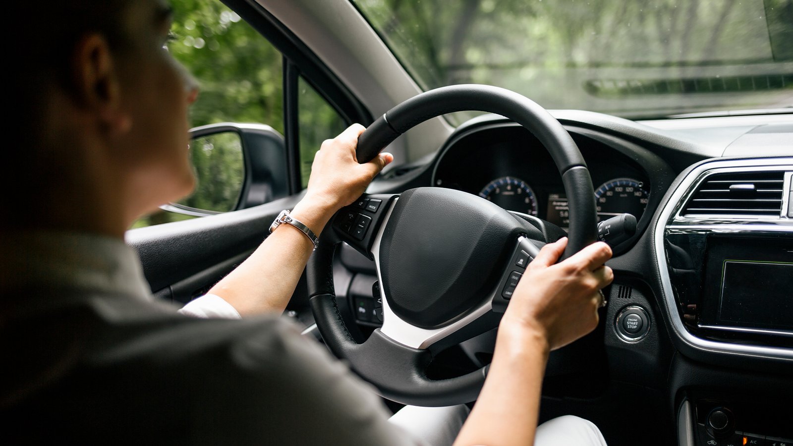 ‘Secret’ car button can save lost drivers without opening Google Maps...