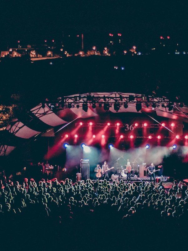 Slack Messenger Review: Why This Work Chat App Is Still the Only One That Feels Human