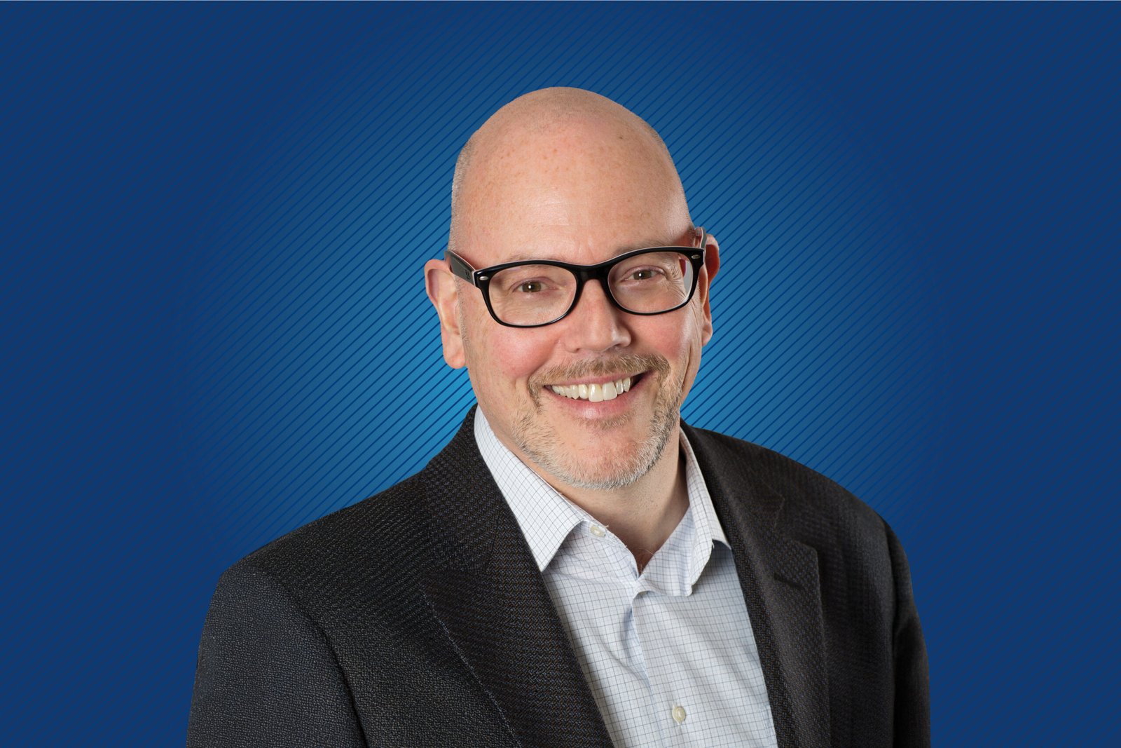 From Marquette to Microsoft: This alumnus leads global communications for over a billion Microsoft devices