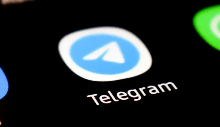 Moscow moves to throttle Telegram as Kremlin pushes its own messaging app