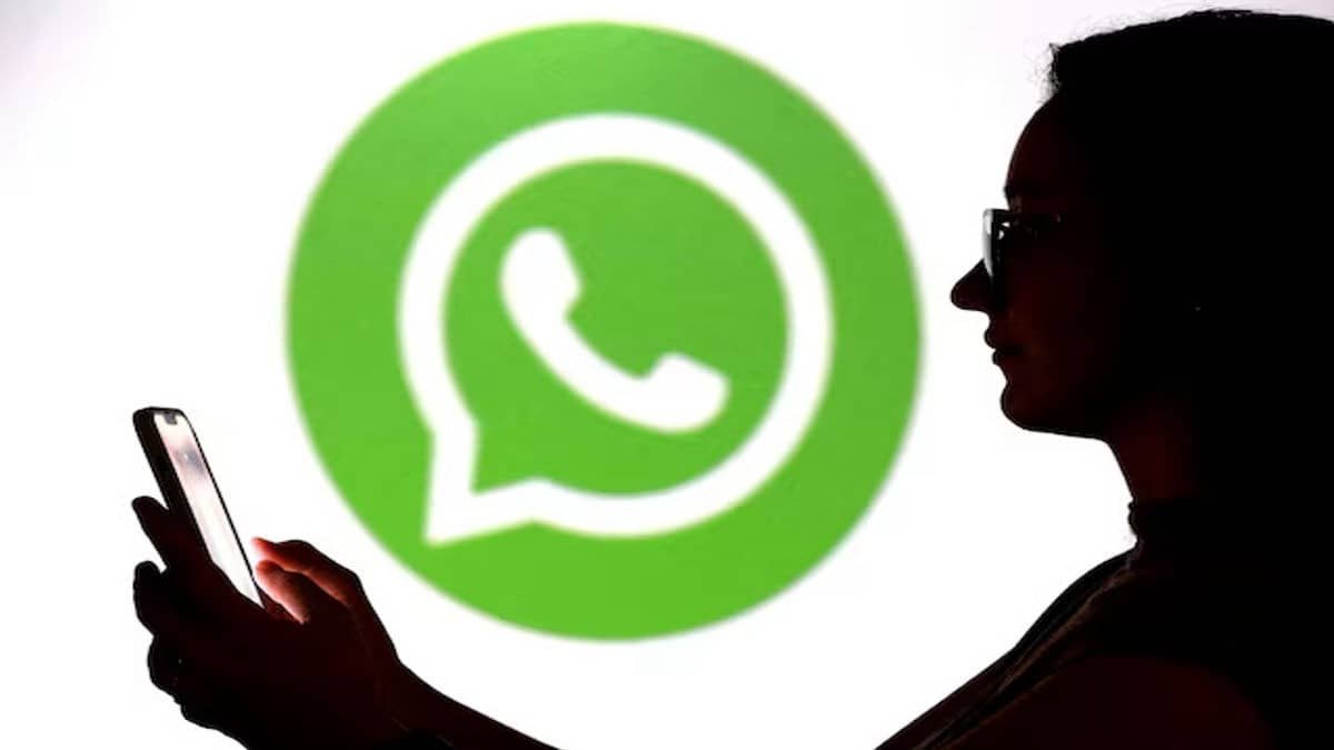 Russia Attempts To Fully Block Service of WhatsApp Amid Push for State Messaging App