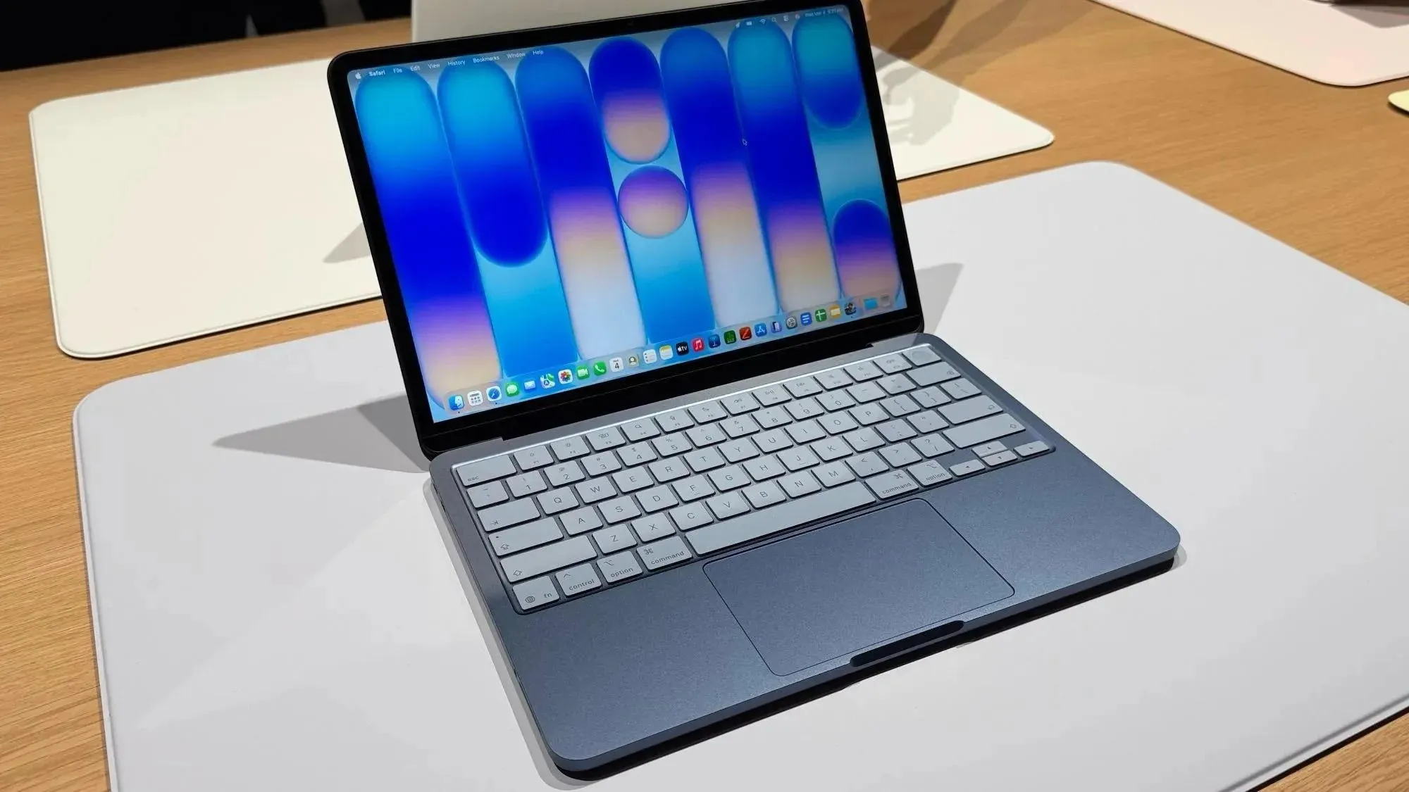 Former Windows chief Steven Sinofsky criticises Windows and praises MacBook Neo