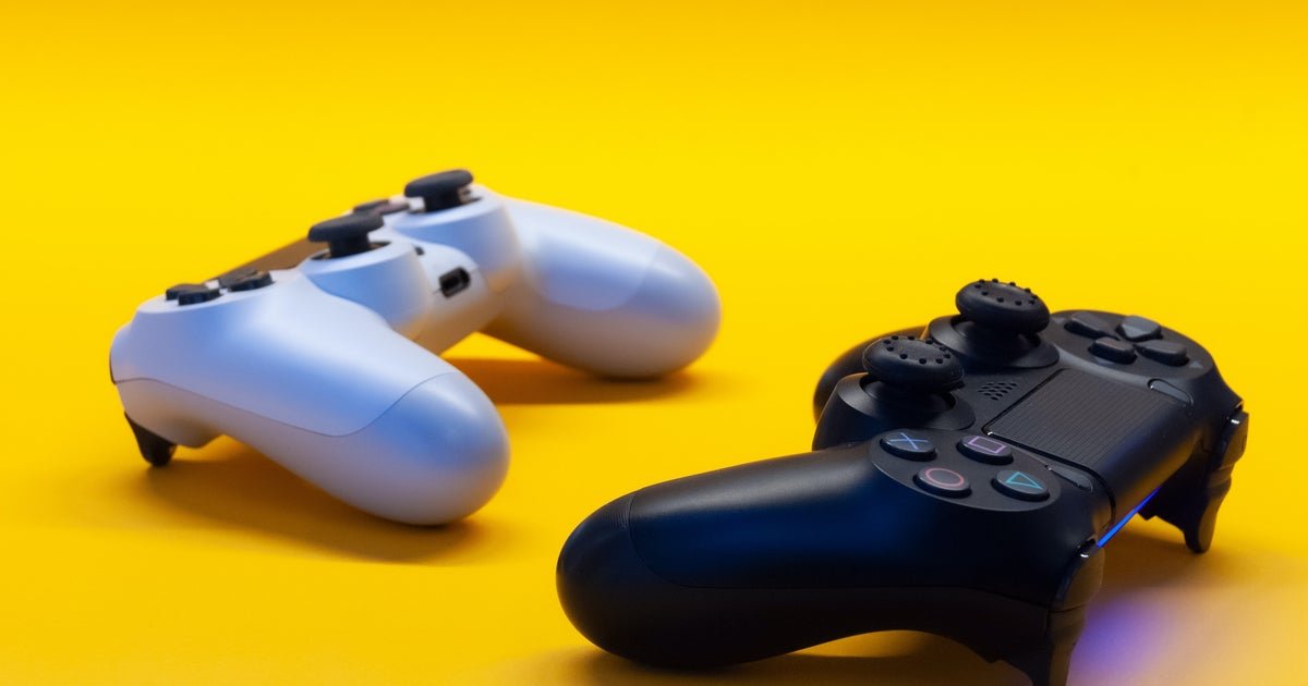 Girls, you need to play Minecraft