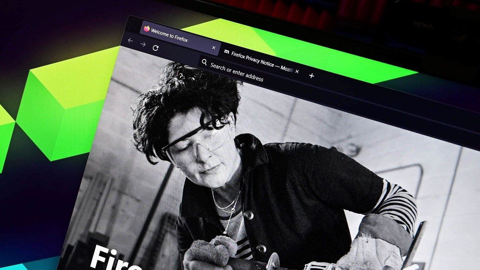 I'm seriously tempted to drop Microsoft Edge after the latest Firefox update