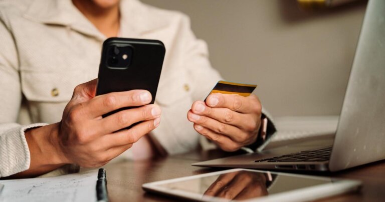 Zero ceases trading with banking app to shut down today