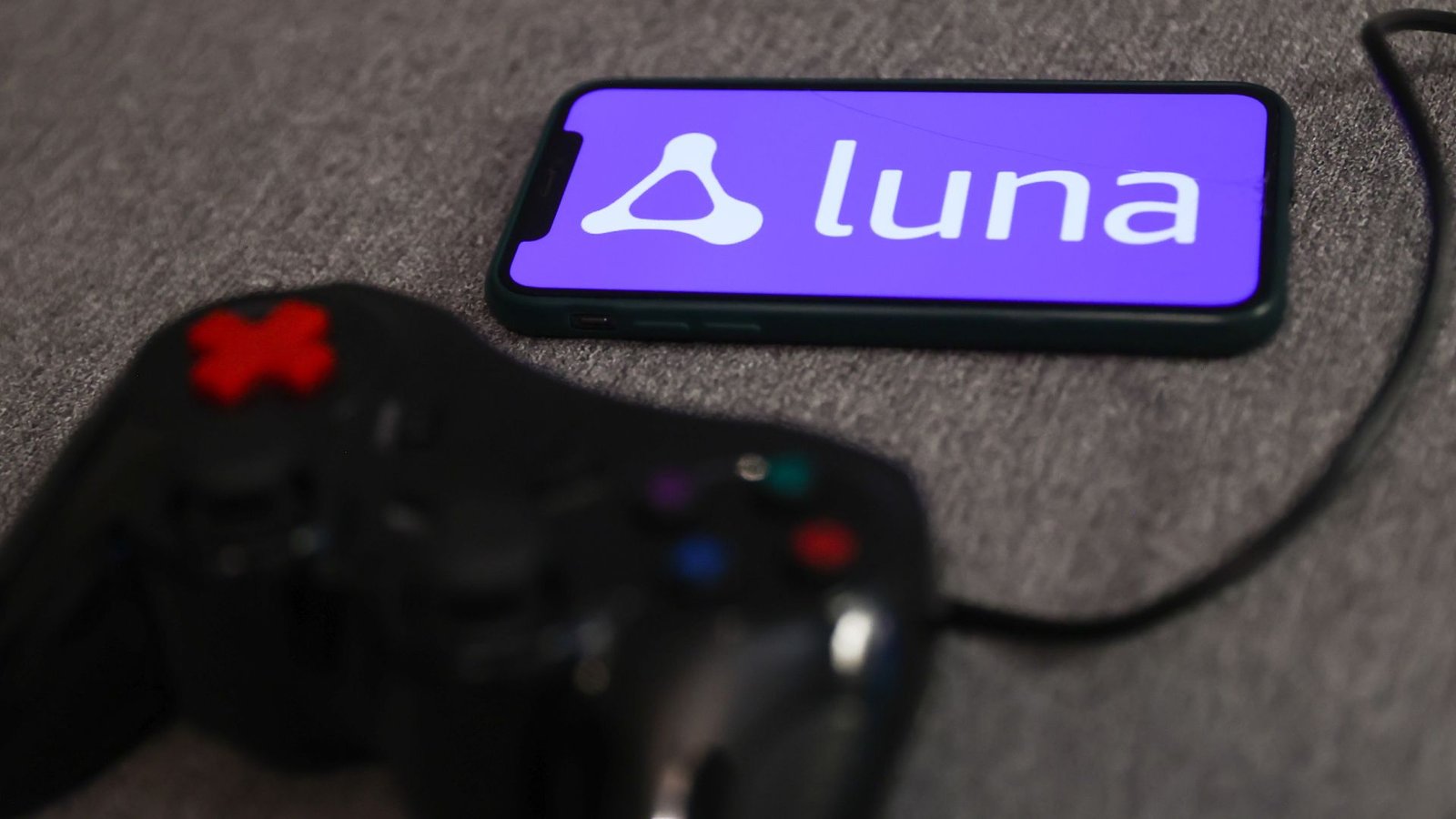 Amazon's Luna cloud gaming service is ending support for game purchases and subscriptions from third-party stores, and users will lose streaming access to purchased third-party games in June