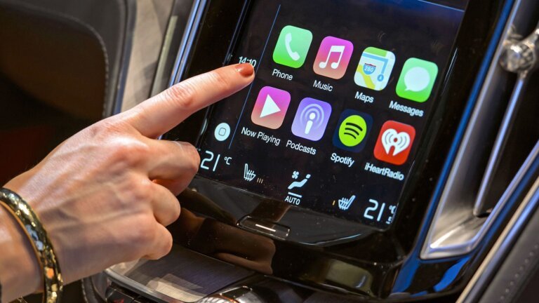 Apple CarPlay just got a huge upgrade before Android Auto