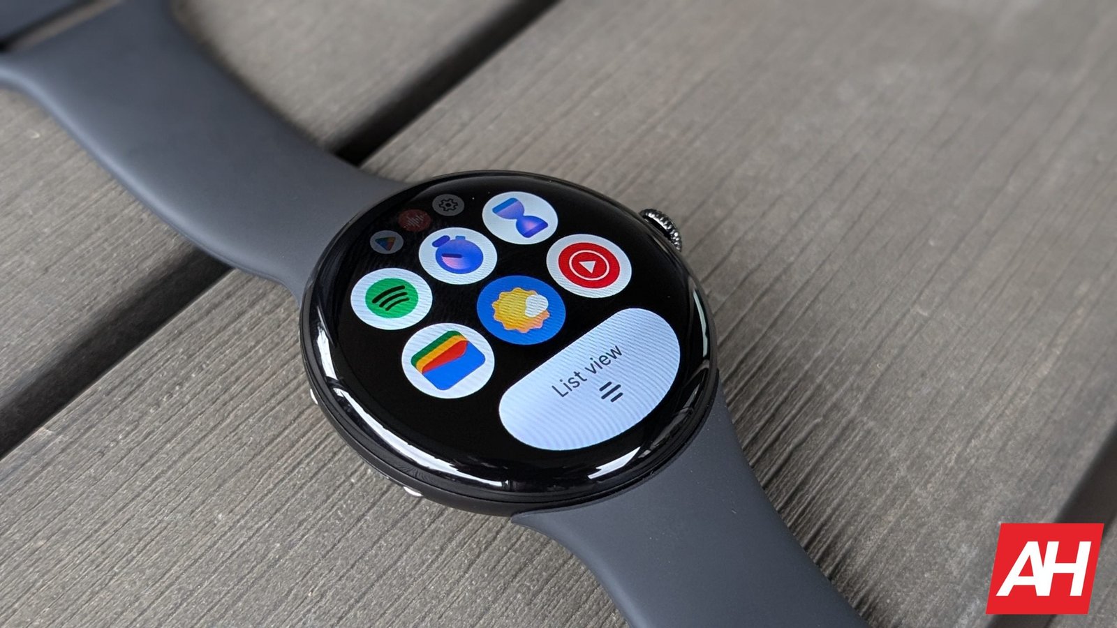 Google is Finally Forcing 64-bit on All Wear OS Apps