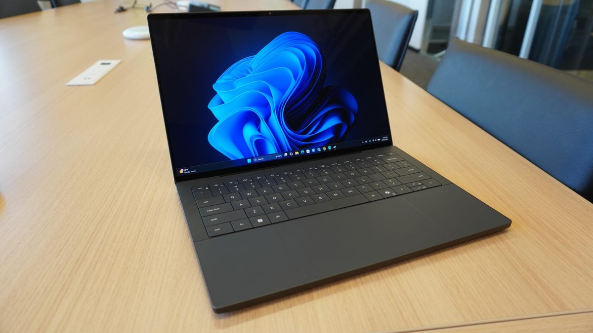 Local vs. Microsoft account in Windows 11: How to decide and set up your preference